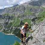 Helga auf der Fründenschnur am Oeschinensee bei Kandersteg.